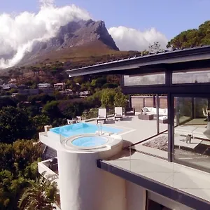 https://129-on-kloof-nek-apartments.hotels-capetown.com