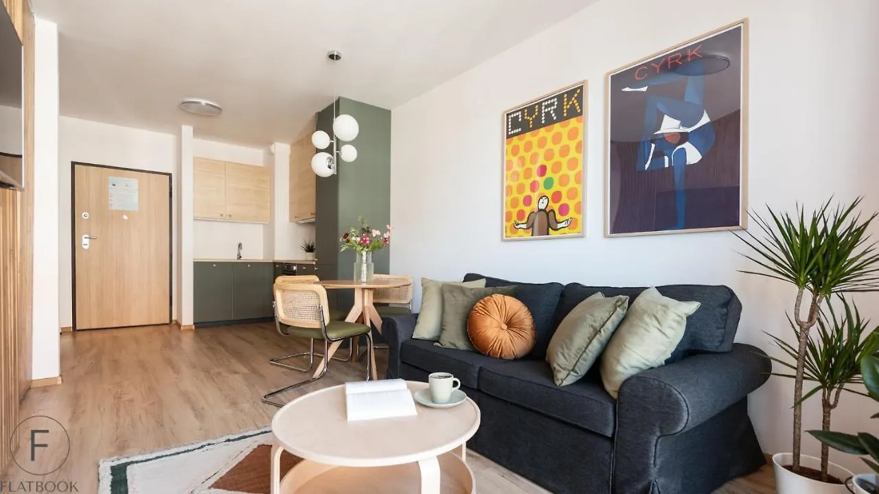 Flatbook - City Center Apartments Aura 40 그단스크
